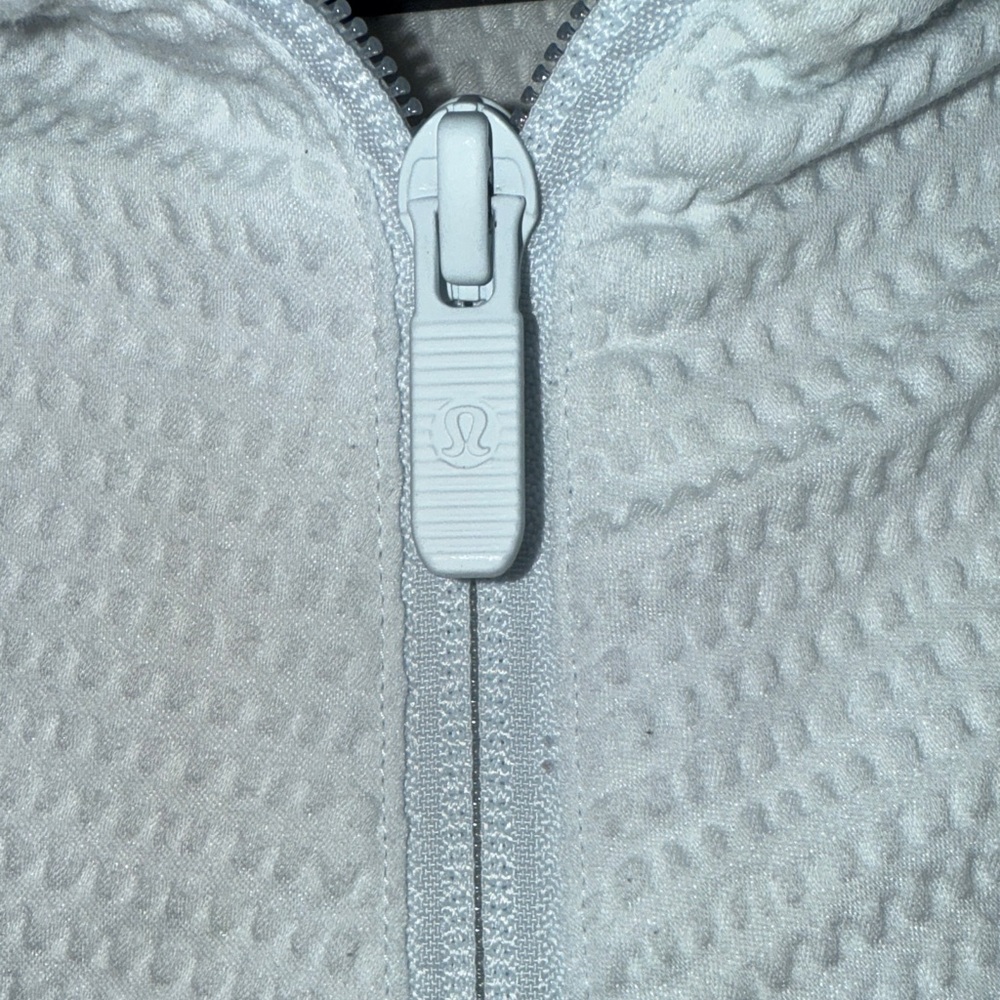 Lululemon Pack Light Pullover (Women’s Size 8) - image 2